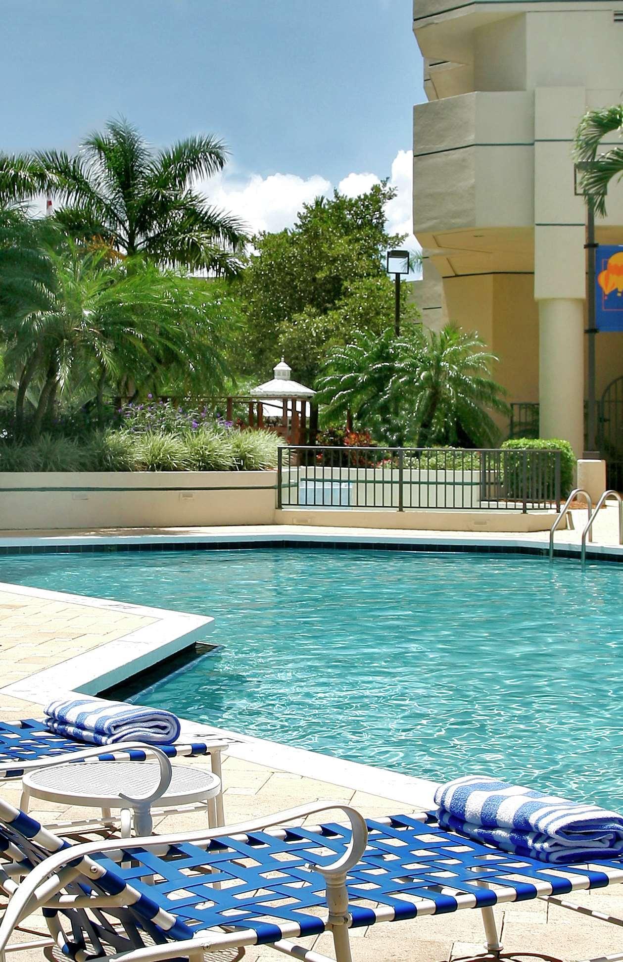 Embassy Suites Boca Raton Exterior photo