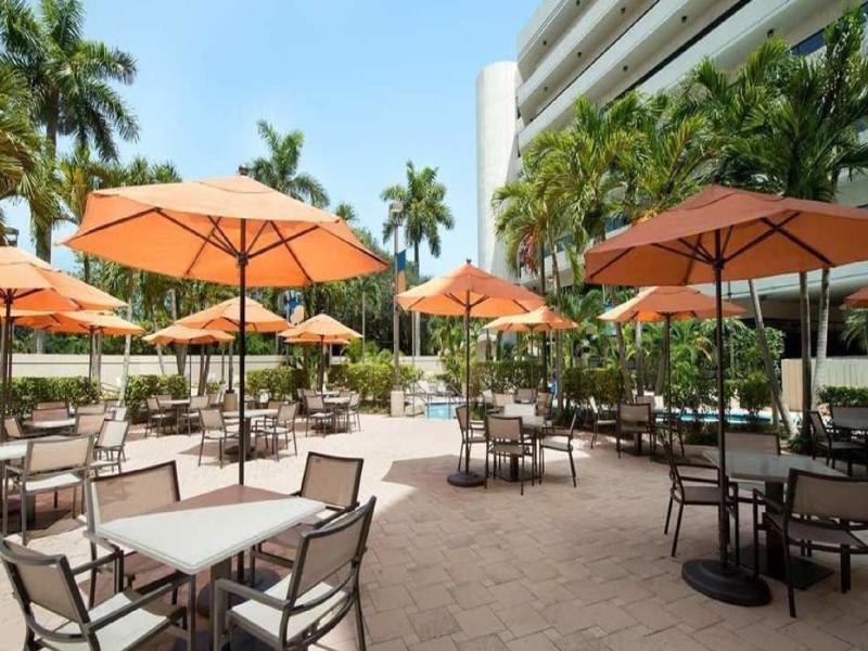 Embassy Suites Boca Raton Exterior photo