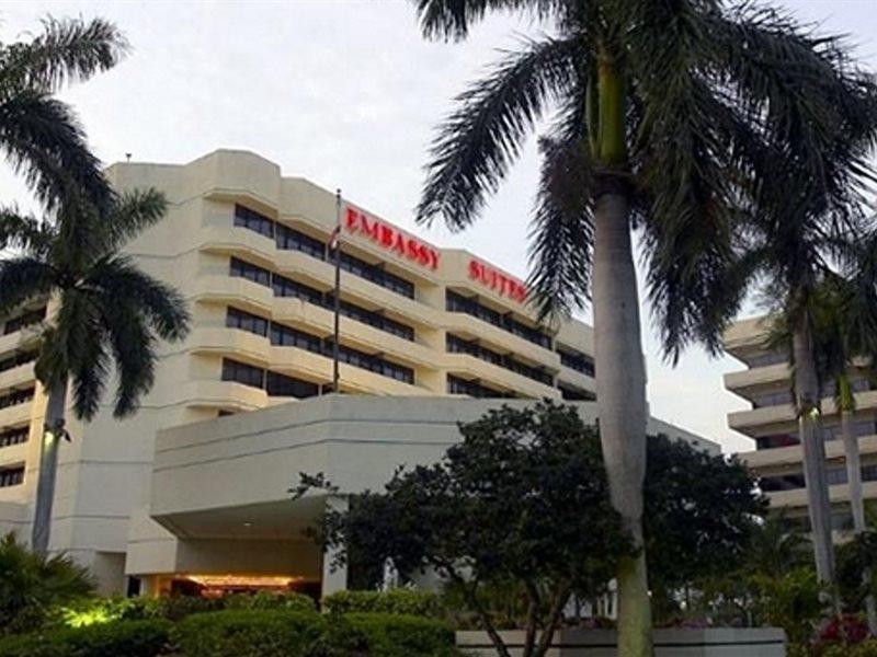Embassy Suites Boca Raton Exterior photo
